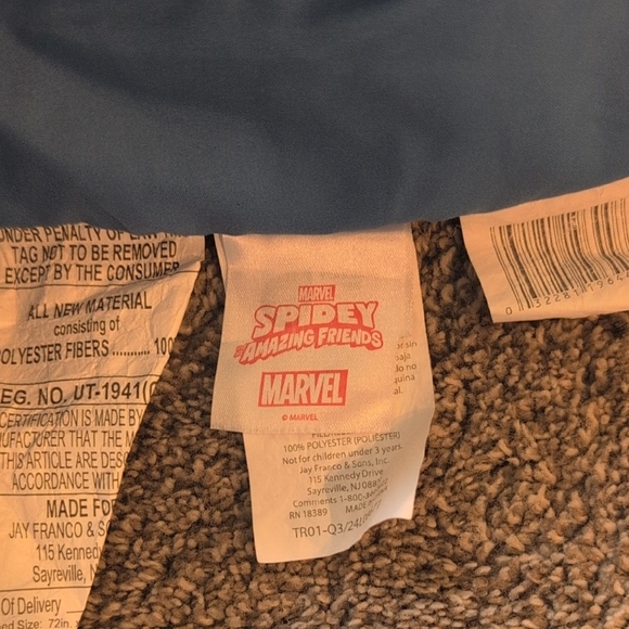 Marvel Spidey and Friends Blanket - Picture 2 of 5